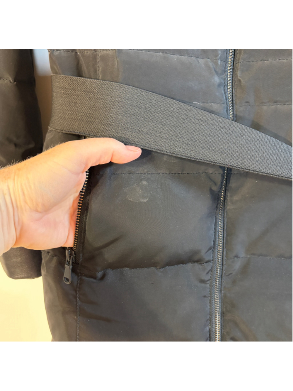 Danier Leather Puffer Coat Women’s Small Black Racoon Fur Collar Down Fill Belt - Picture 3 of 11